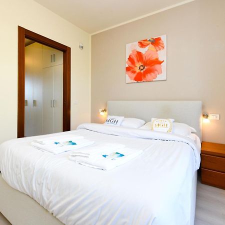 My Sirmione Beach Apartment Superior Exterior photo