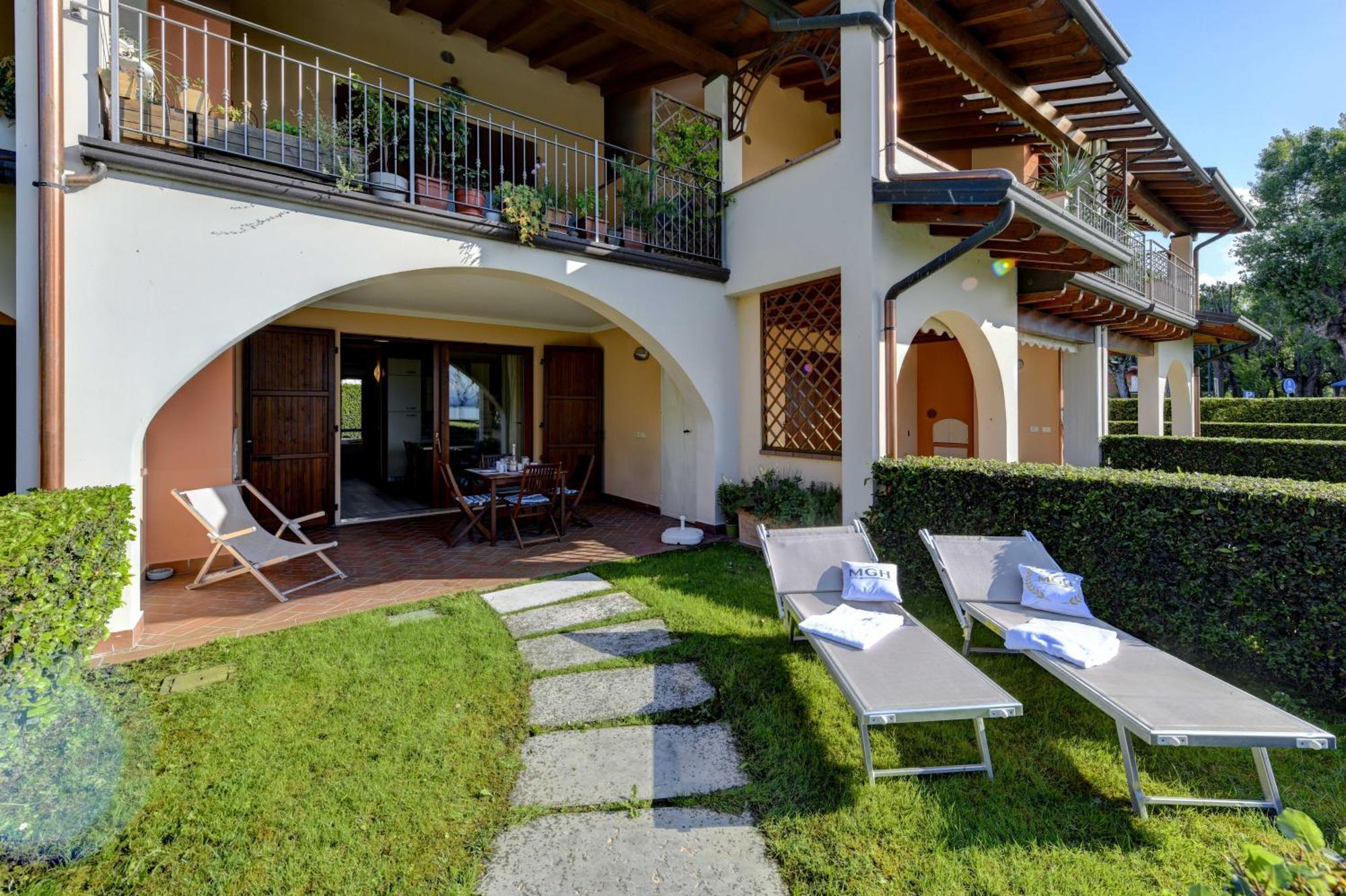 My Sirmione Beach Apartment Superior Exterior photo